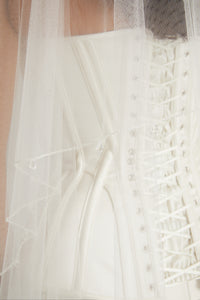 Cathedral-Length Wasp Veil