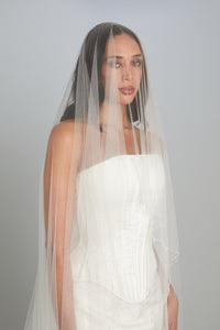 Cathedral-Length Wasp Veil