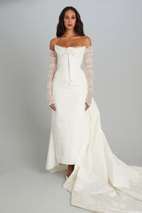 Ophelia Gloves in Off-White Silk Tulle