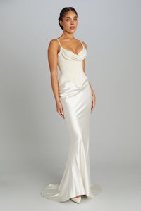 Salon d'Orsay Pump in Off-White Satin with Beading