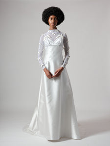 WHITE BOW EMBROIDERED LEOTARD